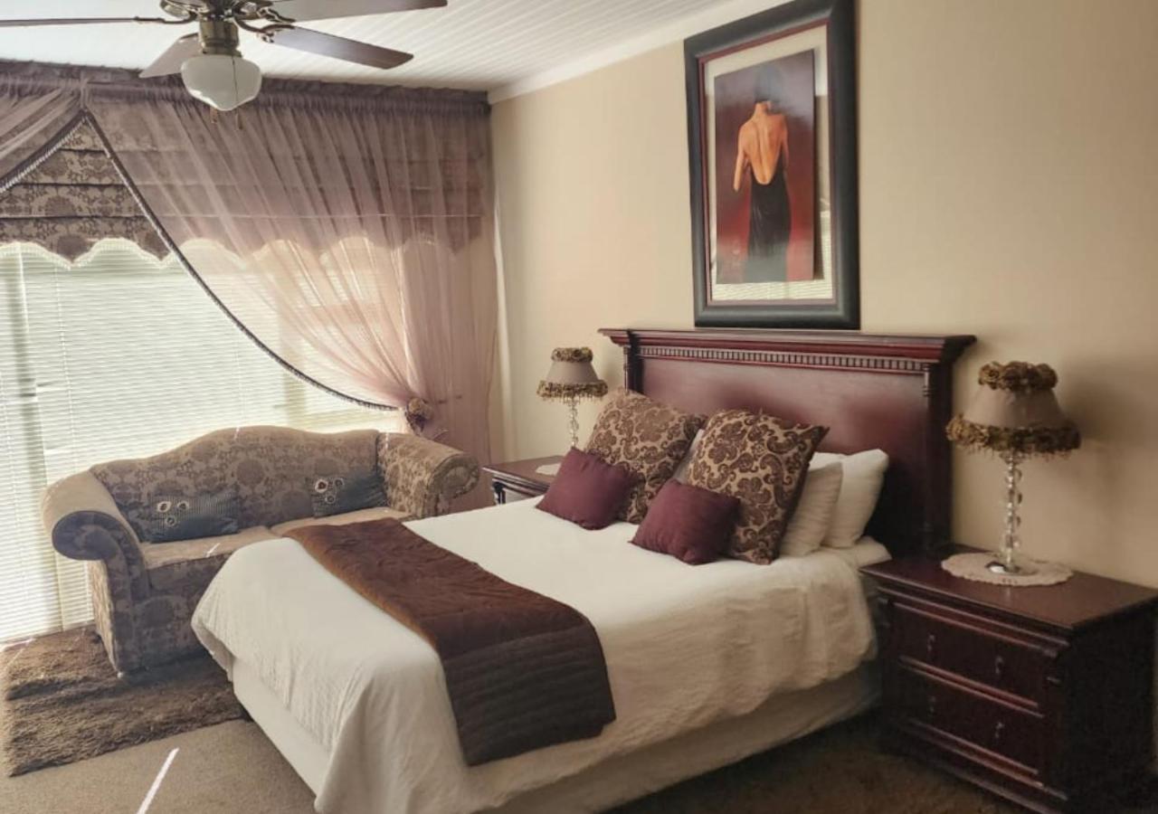 Villa Rose Cottages Bloemfontein Rom bilde